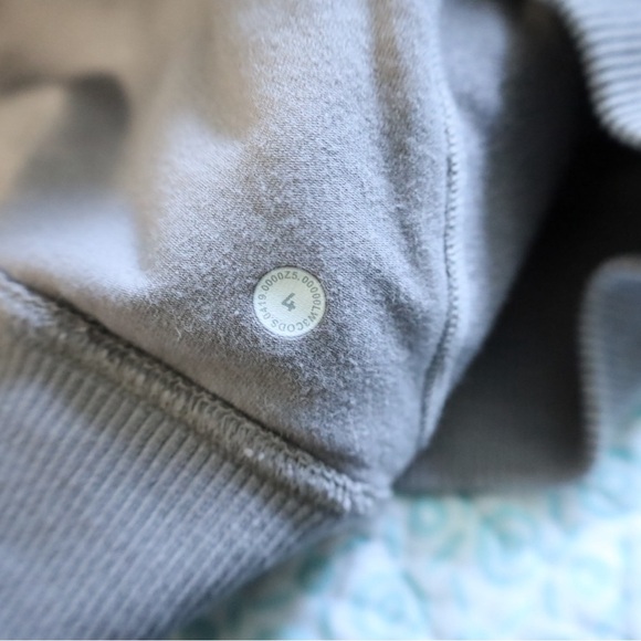 Lululemon Scuba Pullover *Wash Washed Dark Chrome Womens Size 4 - Picture 10 of 10